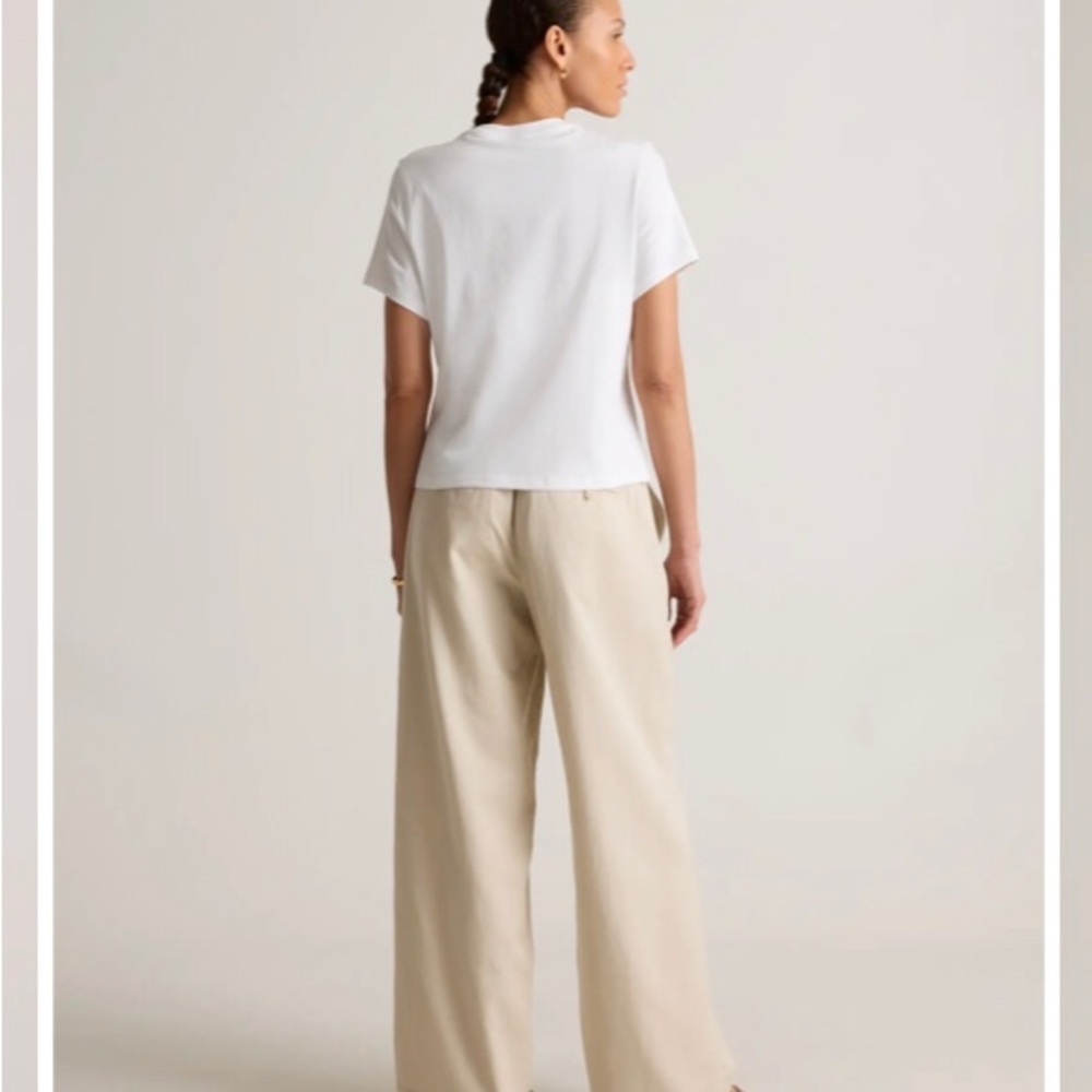 100% Organic Cotton Boxy Crewneck Tee - Picture 4 of 9